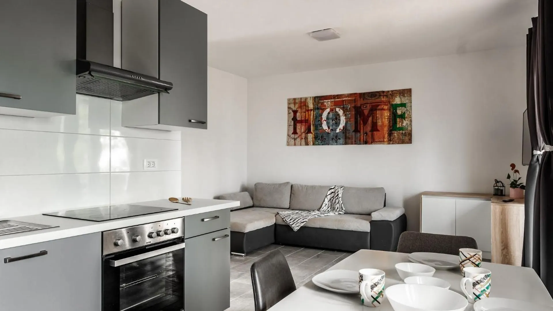 Family Friendly Seaside Apartments Vir - 22115