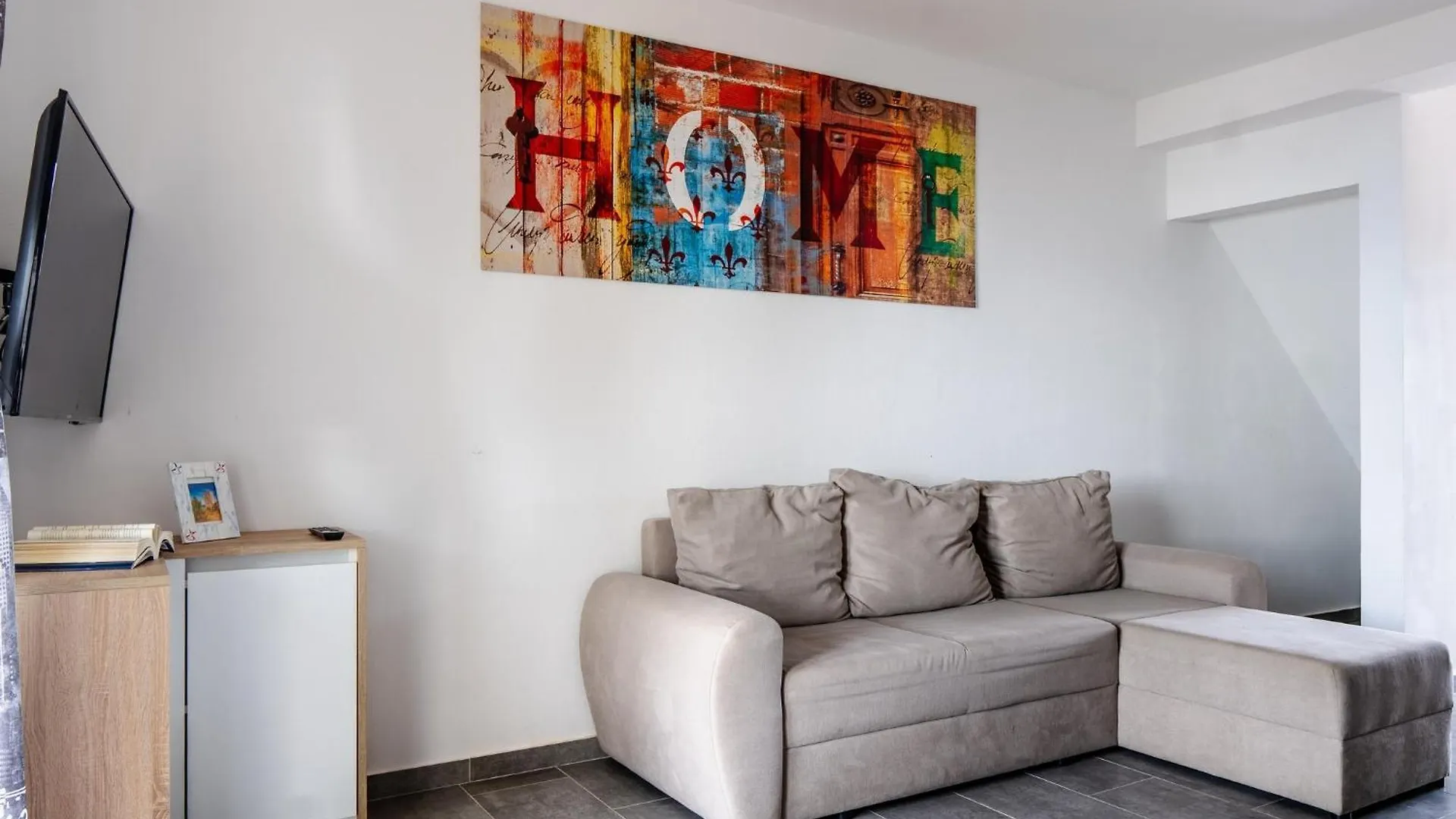Family Friendly Seaside Apartments Vir - 22115