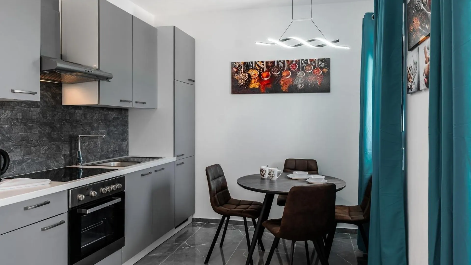 Family Friendly Seaside Apartments Vir - 22115