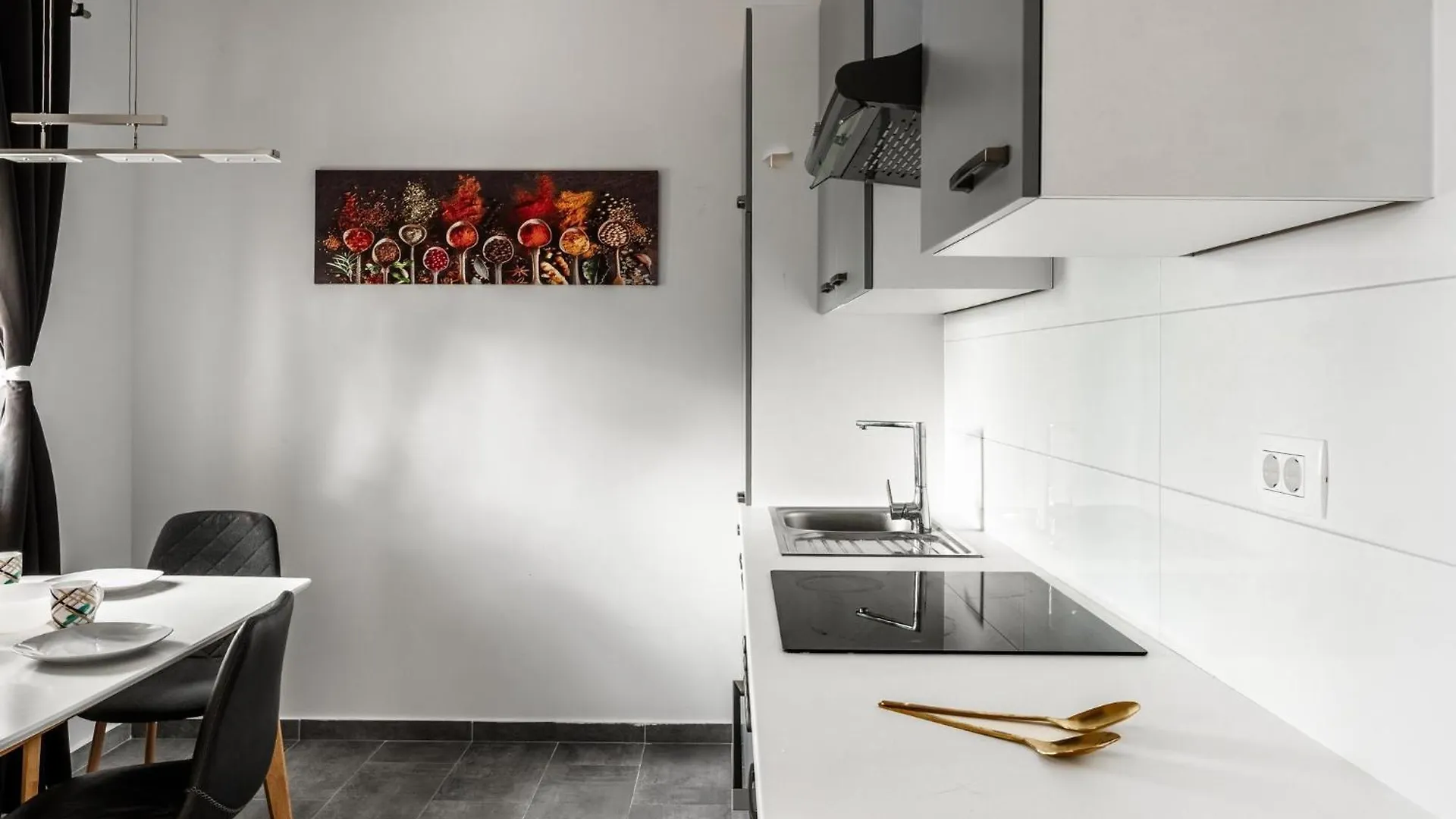 Family Friendly Seaside Apartments Vir - 22115
